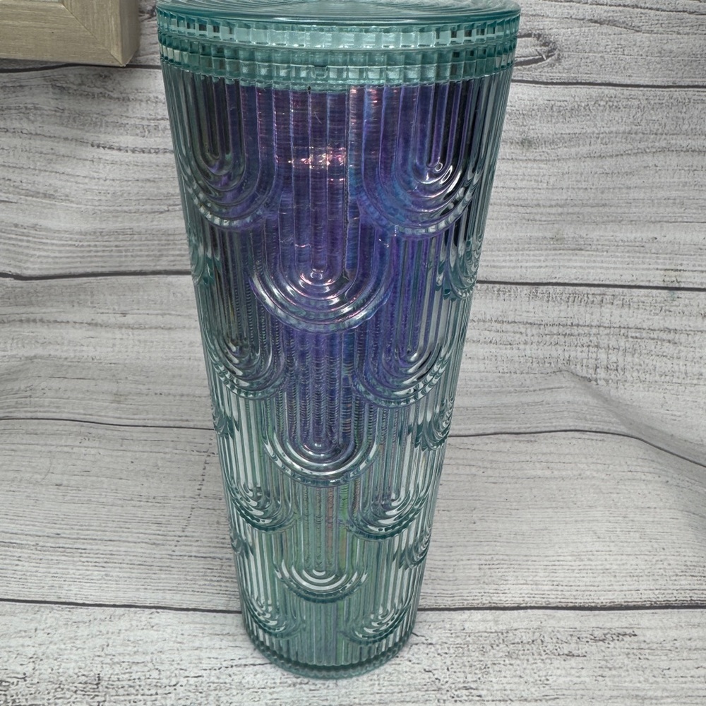 Starbucks Iridescent Holographic Mermaid Scales Venti Cold Cup Tumbler 24oz 2022 - Picture 5 of 5